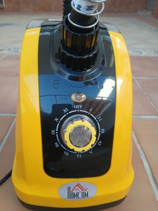 Plancha de vapor Homcom. 1800W