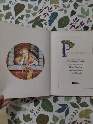 Libro cuento Petrosinella