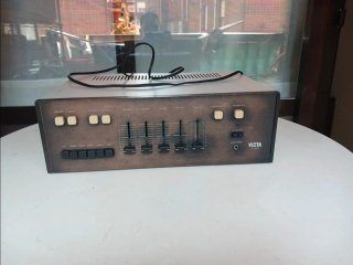 Amplificador Estéreo Vintage Vieta AT 250 B