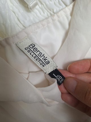 Vestido blanco corto de tirantes Bershka