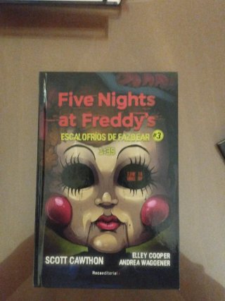 Five Nights at Freddy's. 1:35 (Escalofríos de F...