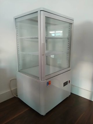 Nevera expositora refrigerada sobremesa