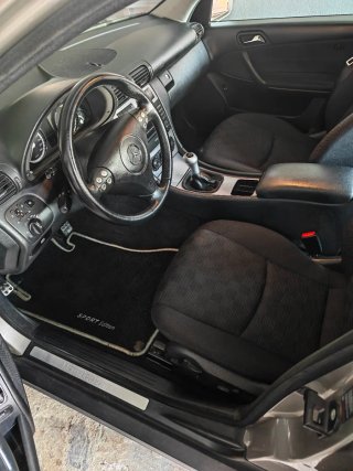 Mercedes-Benz Clase C 2006
