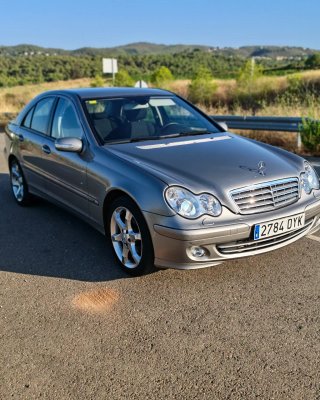 Mercedes-Benz Clase C 2006