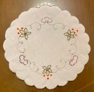 Set di 2 tovaglie ricamate con fiori