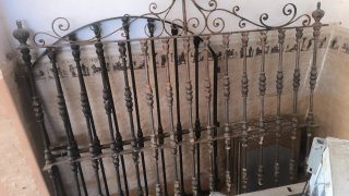 Reja antigua de hierro forjado