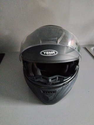 Casco de moto YEMA negro