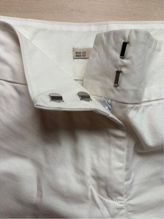 Shorts blancos Sfera