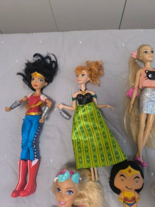 Lote Muñecas Disney y Barbie