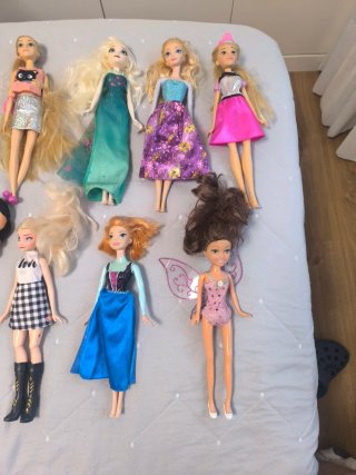 Lote Muñecas Disney y Barbie