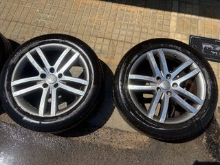 Llantas de aleación con neumáticos De Q7  Y Audi 8