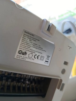 Distruggi documenti HP OneShred 8CC