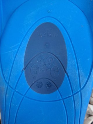 Aletas de natación azules