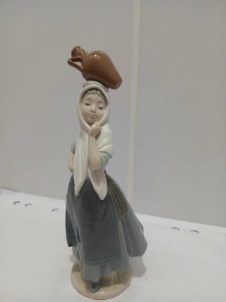 Figura Porcelana Niña Cántaro NAO Vintage64051397