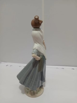 Figura Porcelana Niña Cántaro NAO Vintage64051397