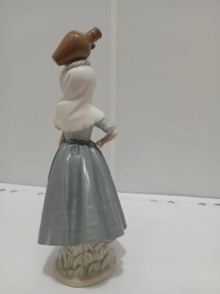 Figura Porcelana Niña Cántaro NAO Vintage64051397