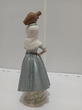 Figura Porcelana Niña Cántaro NAO Vintage64051397