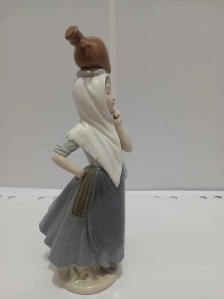Figura Porcelana Niña Cántaro NAO Vintage64051397