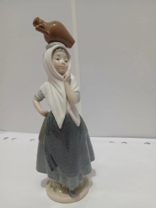 Figura Porcelana Niña Cántaro NAO Vintage64051397
