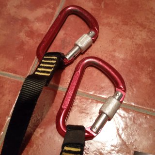 Disipador Via Ferrata con mosquetones