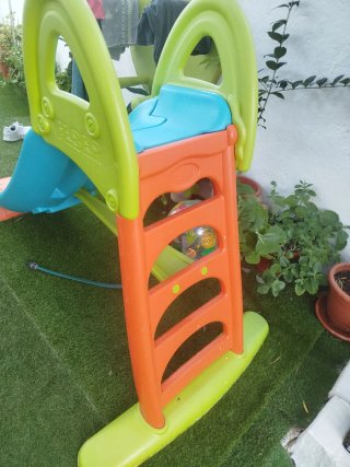 Tobogán infantil FEBER agua