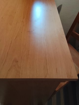 Scrivania in legno massello con sedia in regalo