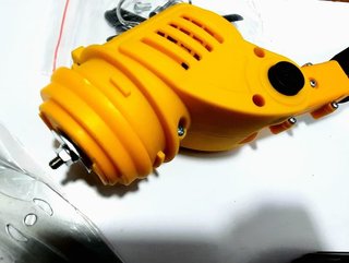 Desbrozadora a Batería con Accesorios