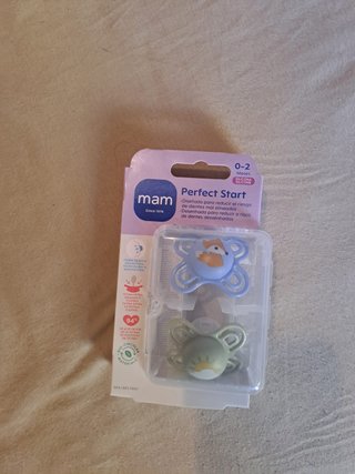 2 Chupetes MAM 0-2 meses (sin abrir)