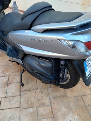 Yamaha Majesty 400 Plata 2004