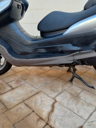 Yamaha Majesty 400 Plata 2004