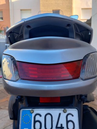 Yamaha Majesty 400 Plata 2004