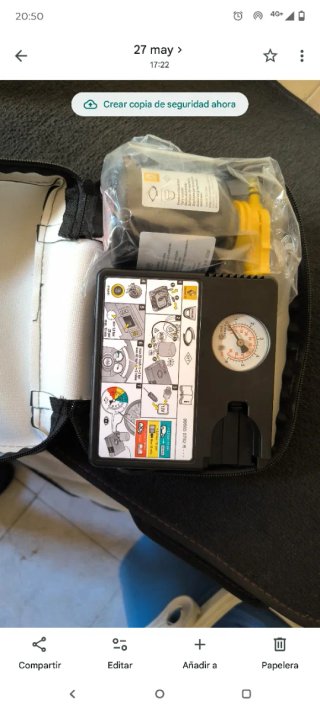Kit reparador pinchazos coche