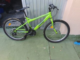 Bicicleta infantil verde