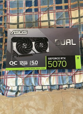 ASUS GeForce RTX 5070 DUAL 12GB OC NUOVA PRECINTAD