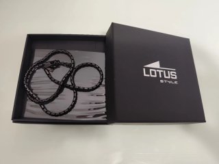 Collar trenzado negro