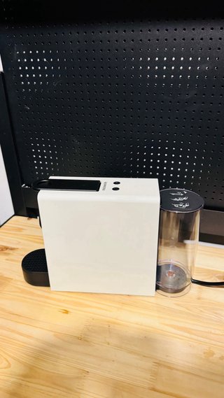 Cafetera Nespresso Essenza Mini + Aeroccino 3