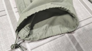 Pantaloni cargo paracadute fit marca Zara