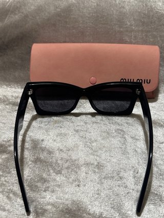 Occhiali da sole Miu Miu