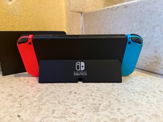 Nintendo Switch OLED Azul y Rojo