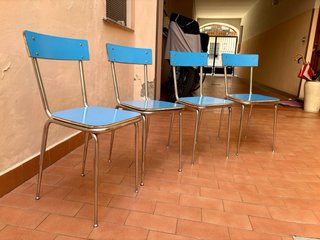 Sedie e tavoli formica carie colorazioni