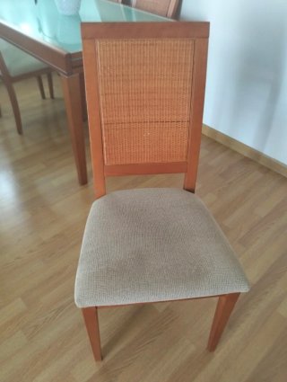 Mesa extensible y 4 sillas