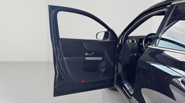 Mercedes-Benz GLA 2023, foto 11