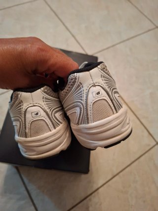 New Balance Scarpe Ragazzo/a Argento/Nero