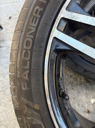 Llantas  225/45ZR17 Grupo Vag