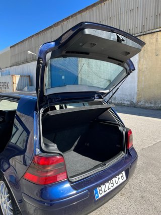 Volkswagen Golf 2003