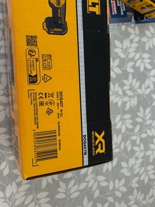 Rebarbadora DeWalt 18V DCG407N