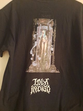 Camiseta Negra con Diseño