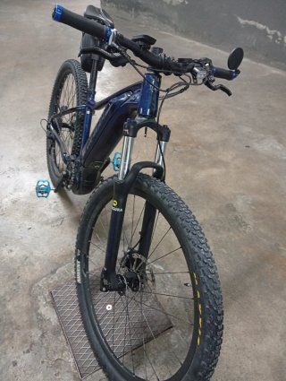 Bicicleta Eléctrica Giant Fathom