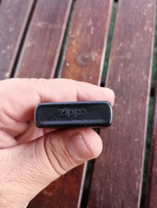 Zippo Negro con Emblema Ejército EEUU