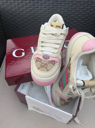 Zapatos Gucci Nuevos Beige y Rosa